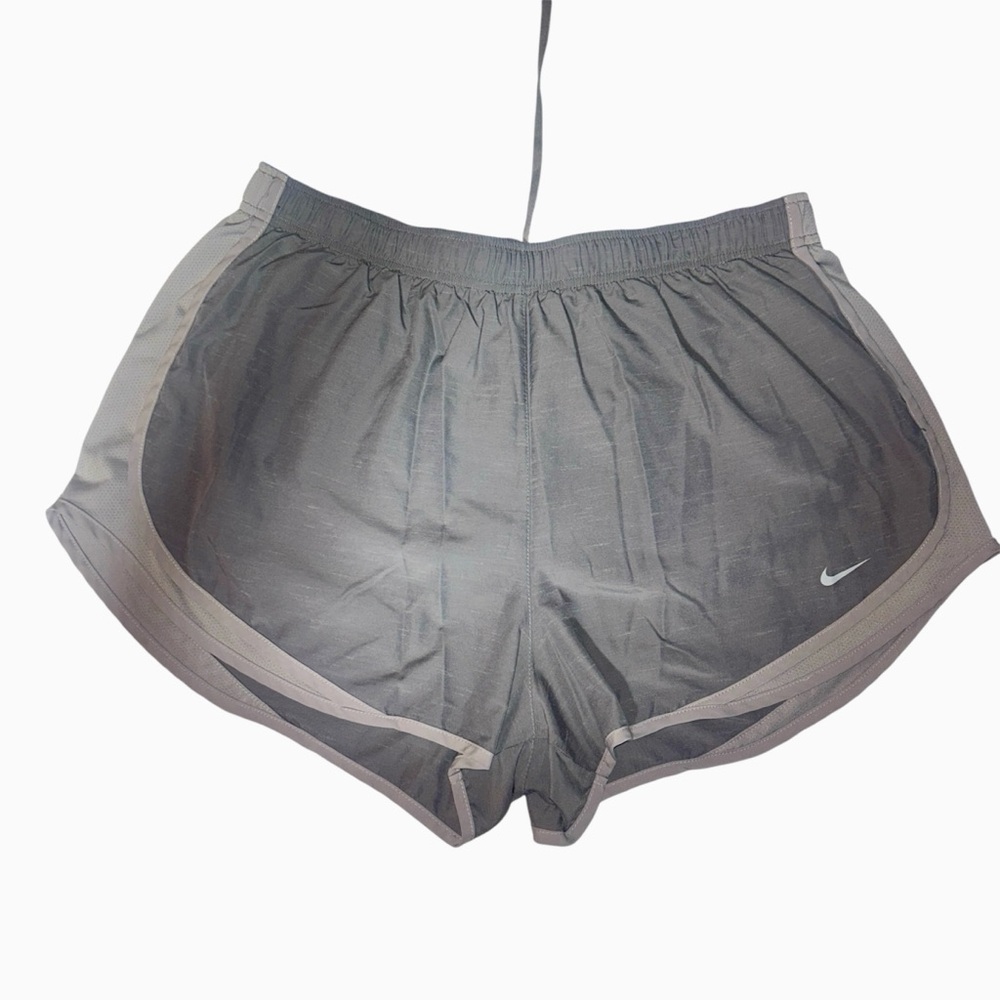 Nike Tempo Women’s Running Shorts size 1X